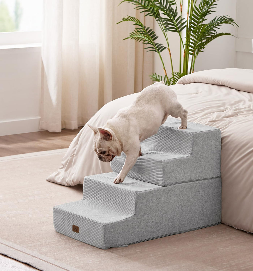 Made4Pets escalones reducen el esfuerzo al subir a cama o sofá.