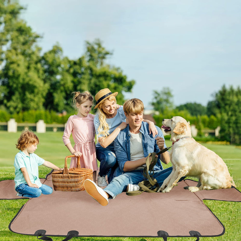 Mancro diseño caqui versátil para viajes con mascotas y familia.
