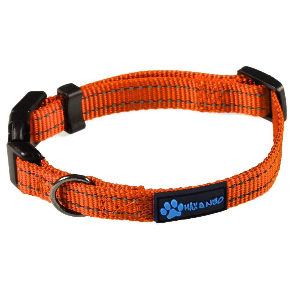 Collar reflectante Max y Neo de nylon naranja para paseos nocturnos seguros.