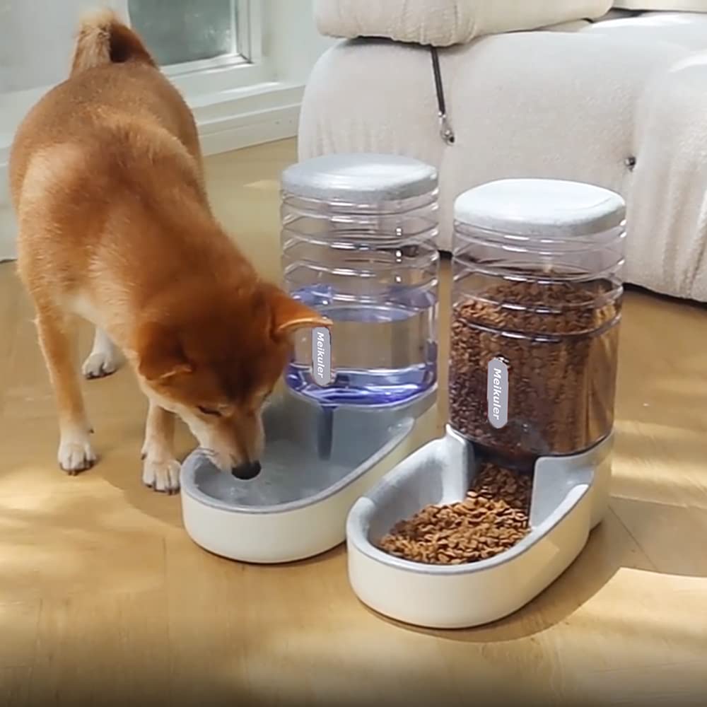 Meikuler tapa-transparente facilita rellenar alimento y agua cuando es necesario.