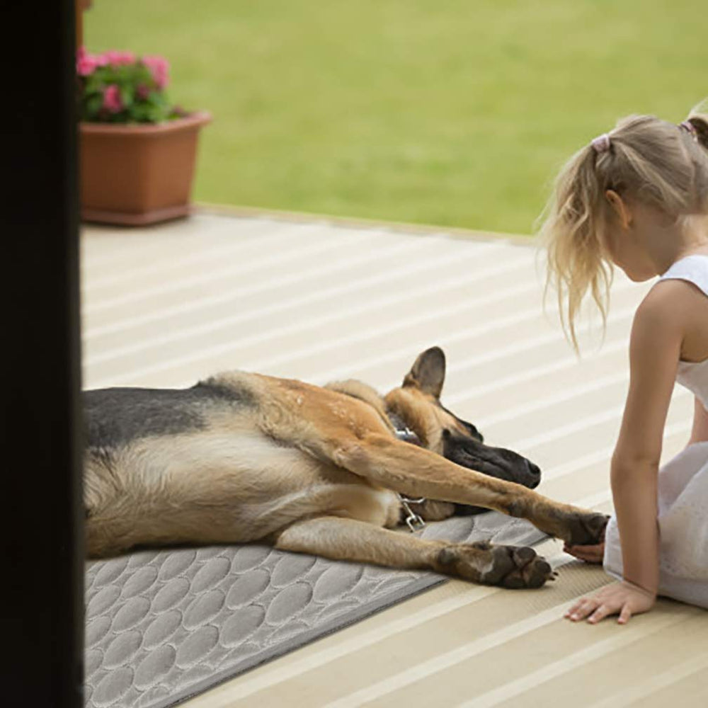 Almohadilla MeiLiMiYu para perros doblada, fácil de guardar.