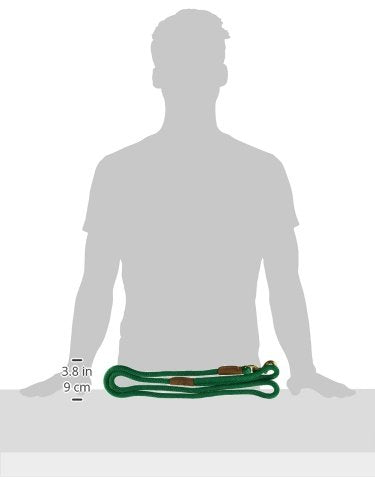 Cuerda impermeable multihilo verde en Mendota Snap Leash, fácil de limpiar.