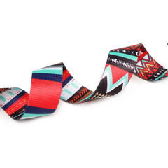 Collar Mercano en nylon suave, diseño ligero apto para uso diario.