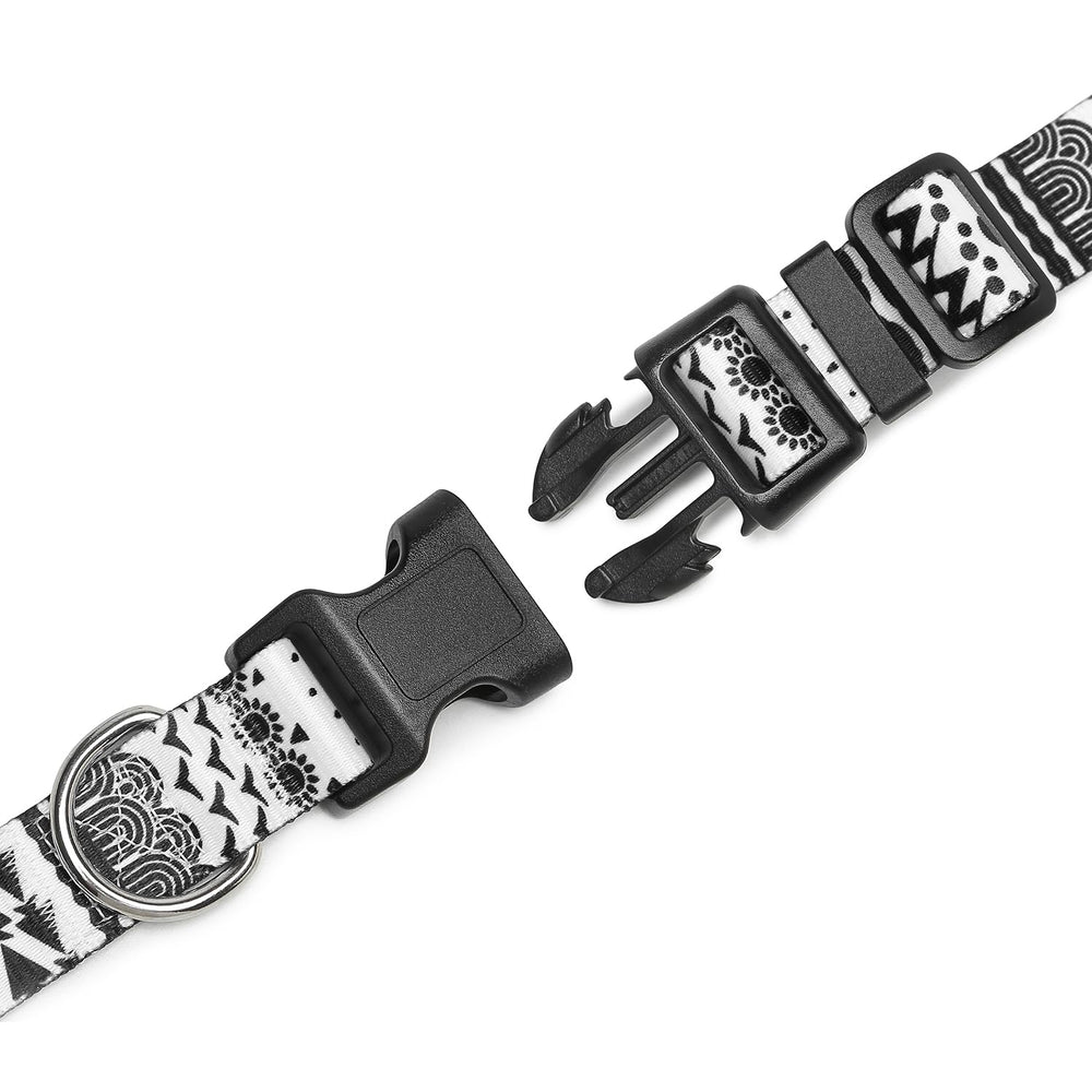 Diseño en negro y blanco Mercano aporta estilo cómodo para paseos.