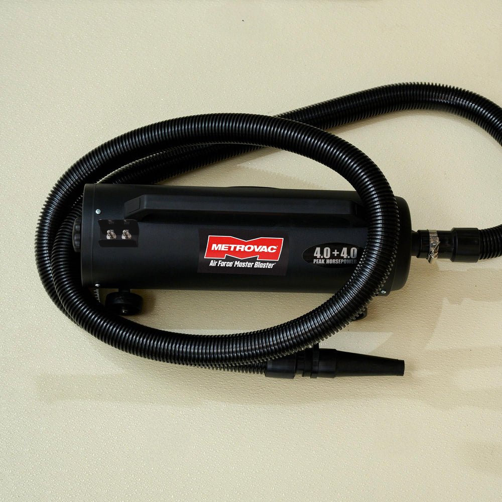 METROVAC MB-3: incluye accesorios y cable de 3 conductores para uso profesional.