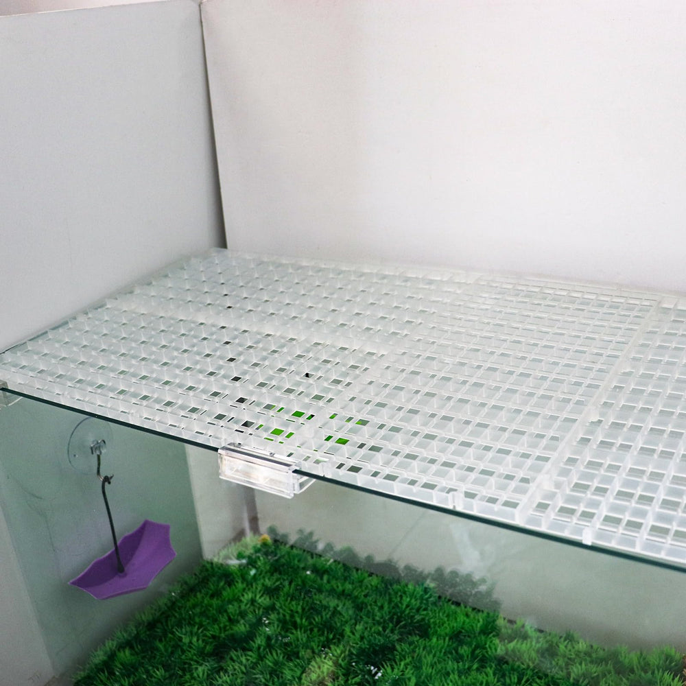 MHLLGN tapa acrílica ajustable con hebillas para dimensiones únicas.