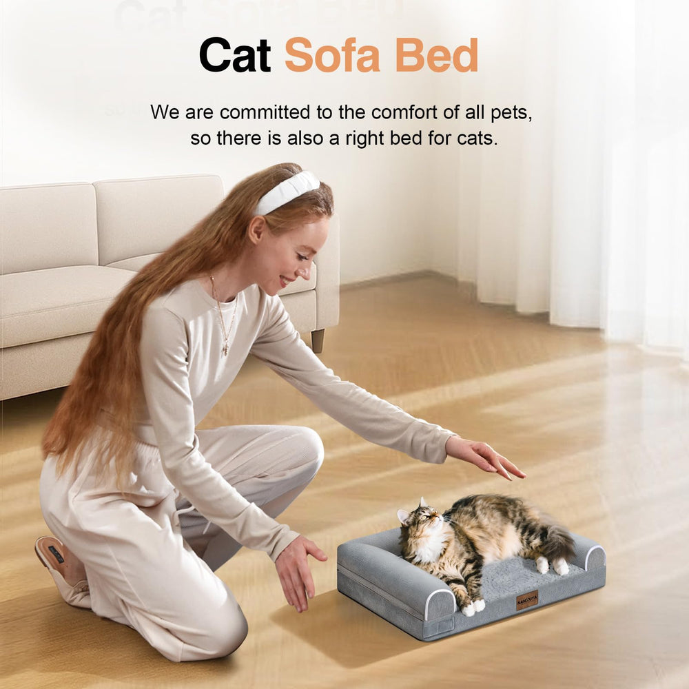 Cama NANUYA con bolster de tres lados para mayor sensación de seguridad.