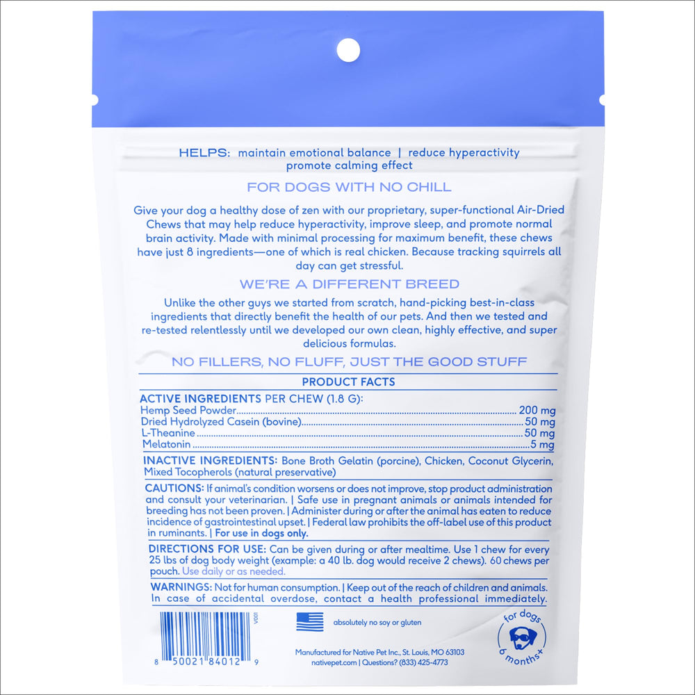 Uso diario de Native Pet Calming Chews para apoyo suave frente al estrés.