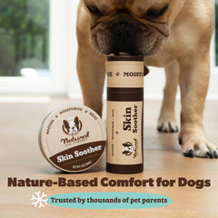 Natural Dog Company Skin Soother en piel de perro, alivio suave para irritaciones leves.