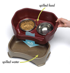 Neater Feeder Deluxe: base elevada para perros, postura cómoda durante la comida.