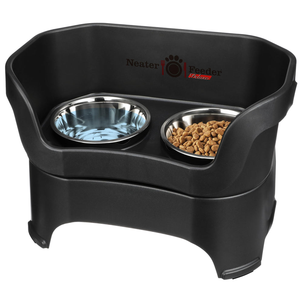 Neater Feeder Deluxe, comedero alzado para perros grandes, reduce derrames y mantiene el área de comida ordenada.