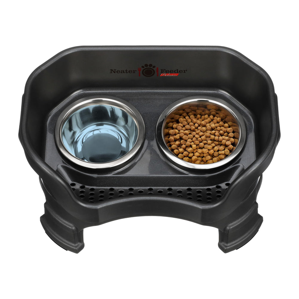 Neater Feeder uso recomendado para perros pequeños.