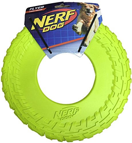 Nerf Dog TPR Flyer de 10 pulgadas, perfecto para juego al aire libre y actividad canina.