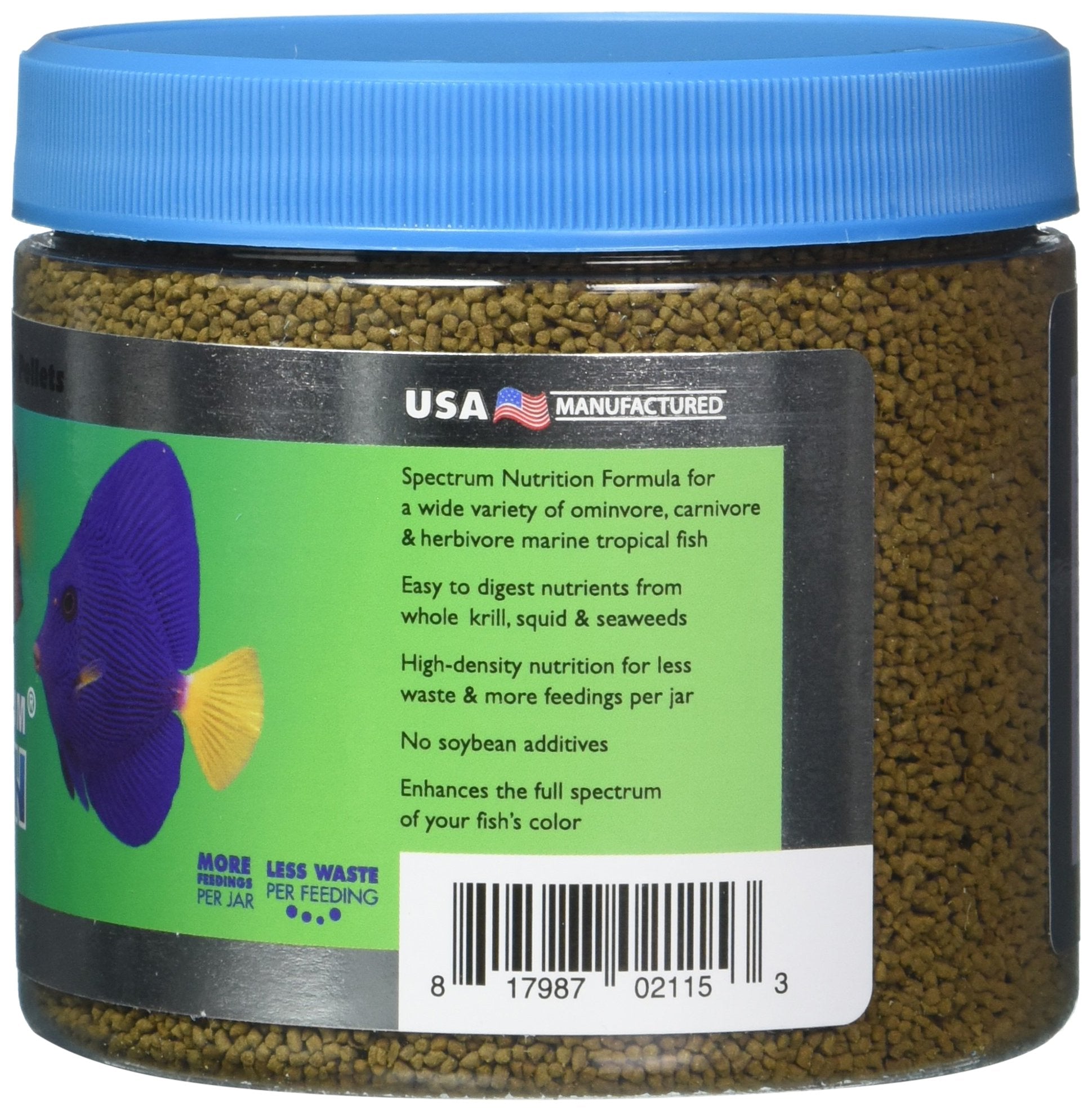 Peces alimentándose con New Life Spectrum Naturox Series Marine Formula: pellets que favorecen ingesta y brillo.