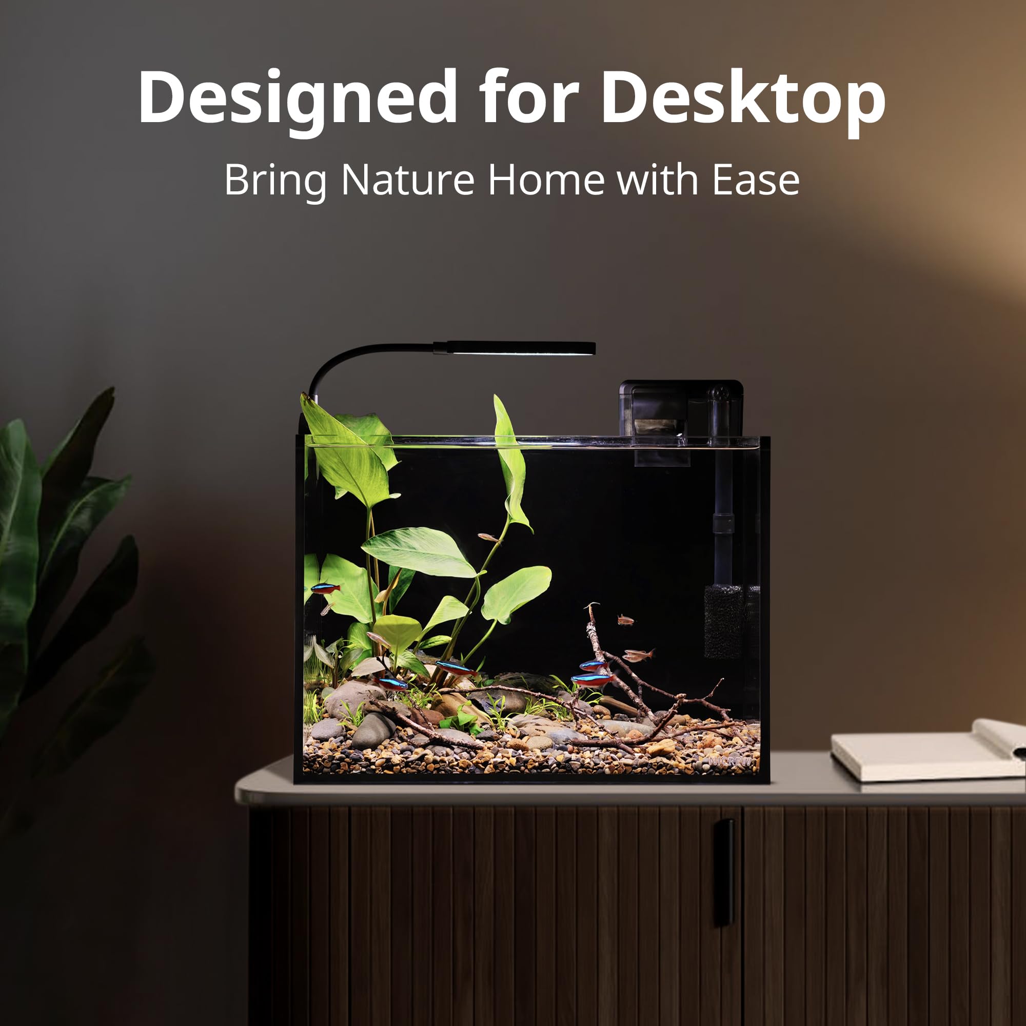NICREW Nano Nature acuario con filtro eficiente para mantenimiento sencillo.
