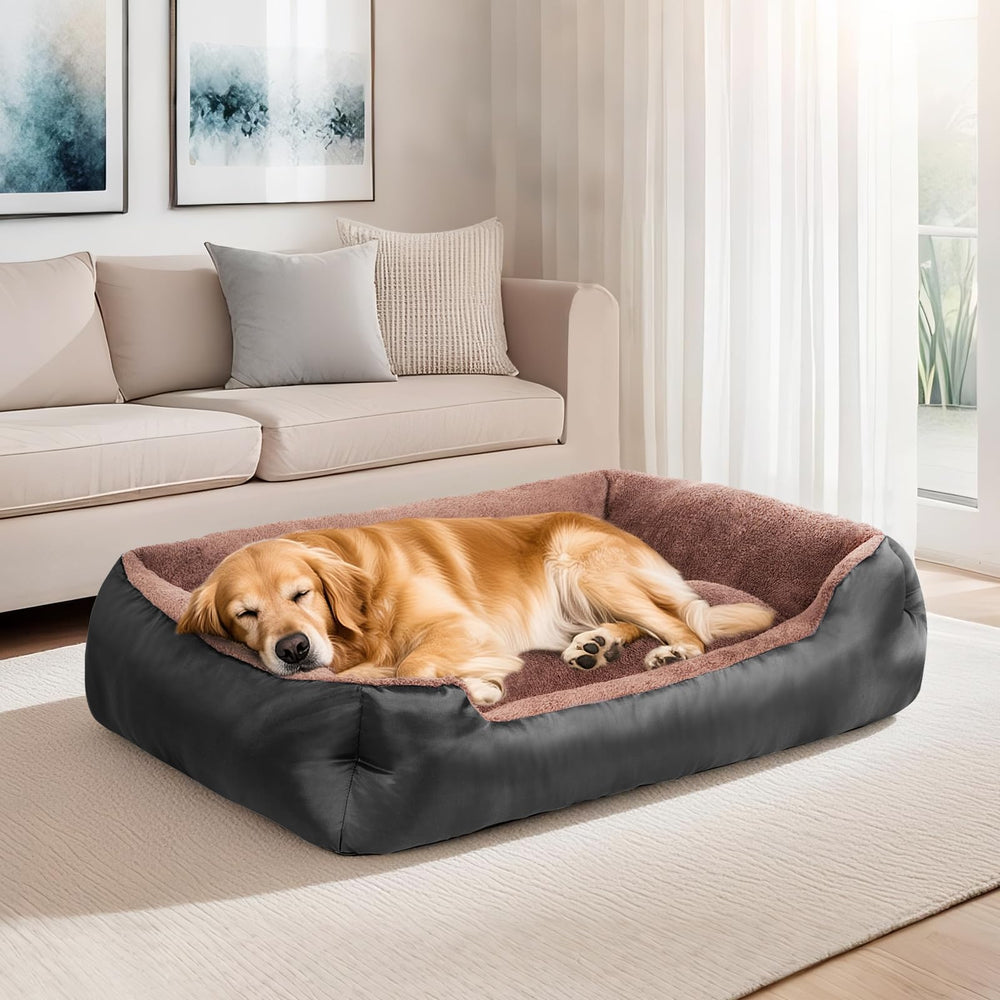 Cama negra NIRDOG adecuada para uso diario en casa.