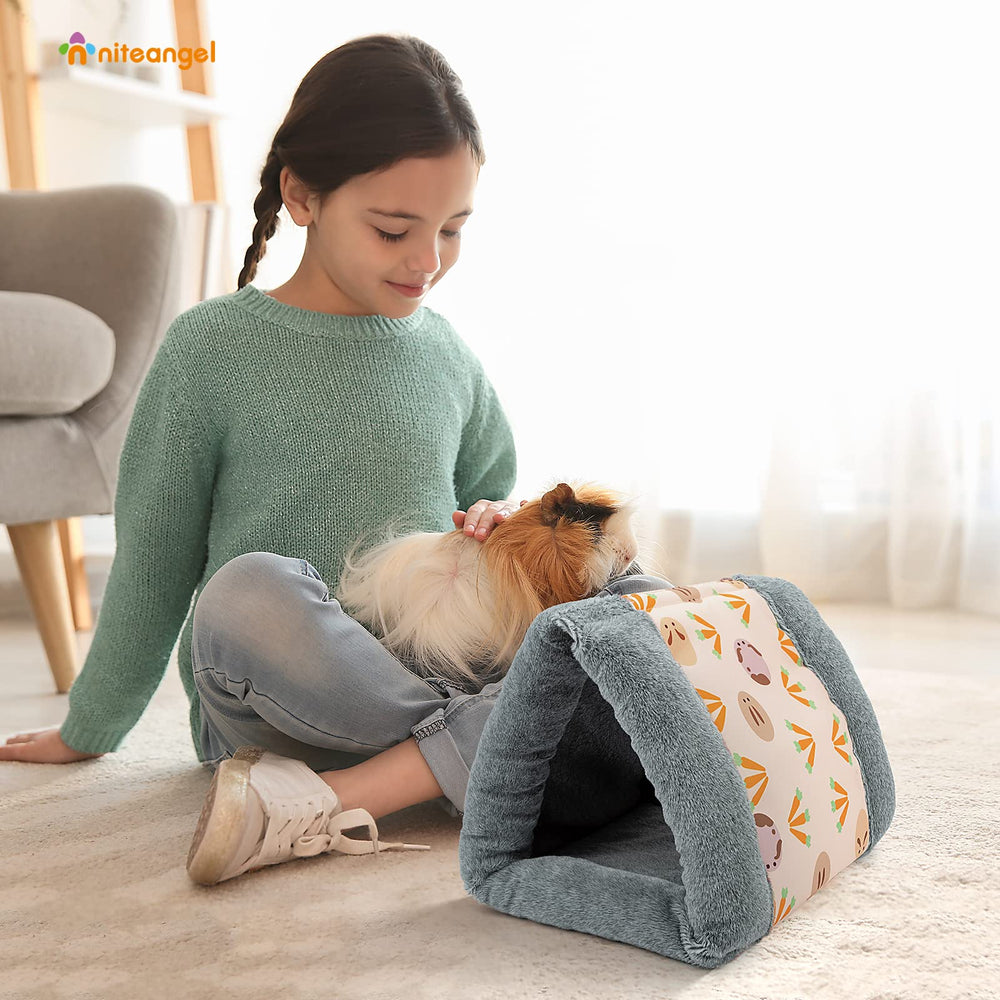 Niteangel diseño espacioso con entrada amplia, ideal para dos roedores o un conejo enano.