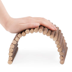 Juguete mordisqueo de madera Niteangel para roedores pequeños.