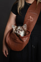 Noah & Paw: detalle de cuero vegano y forro suave para mayor comodidad.
