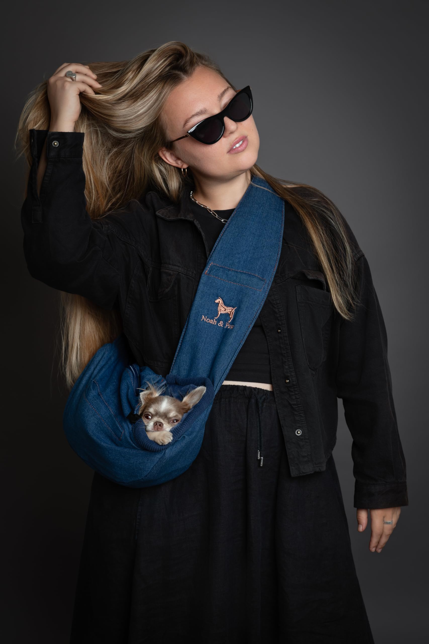 Correa de hombro ajustable Noah & Paw, longitud personalizable para comodidad.