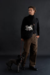 Correa de hombro ajustable de Noah & Paw para mayor comodidad.