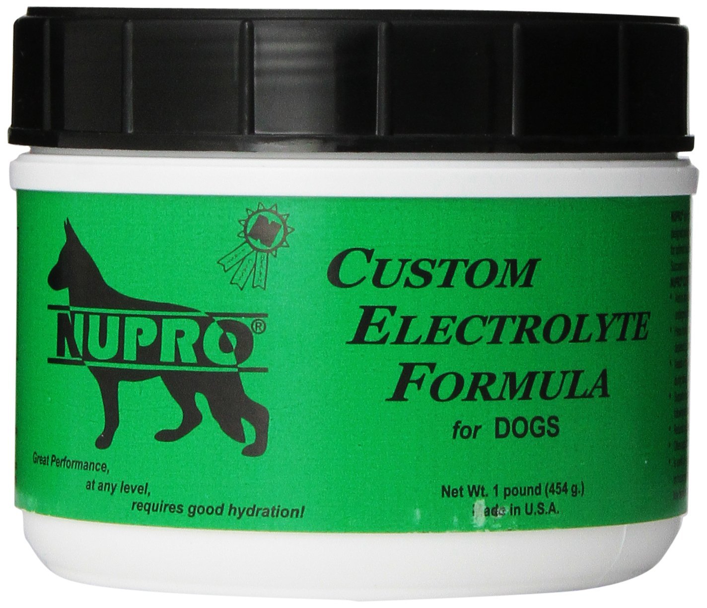 Nupro electrolito para perros: botella vertiendo para mantener la hidratación tras el ejercicio