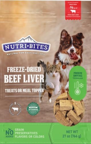 Nutribite Higado de Res Liofilizado en bolsa abierta, ideal como recompensa para perros y gatos.
