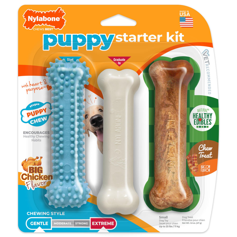 Pack de tres mordedores Nylabone para cachorros.