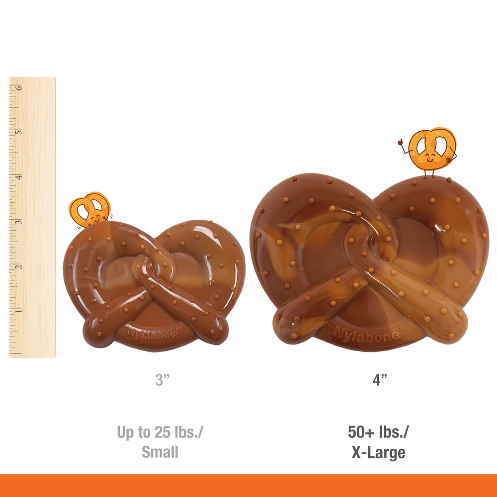 Nylabone textura dental con surcos para limpiar dientes durante la masticación.