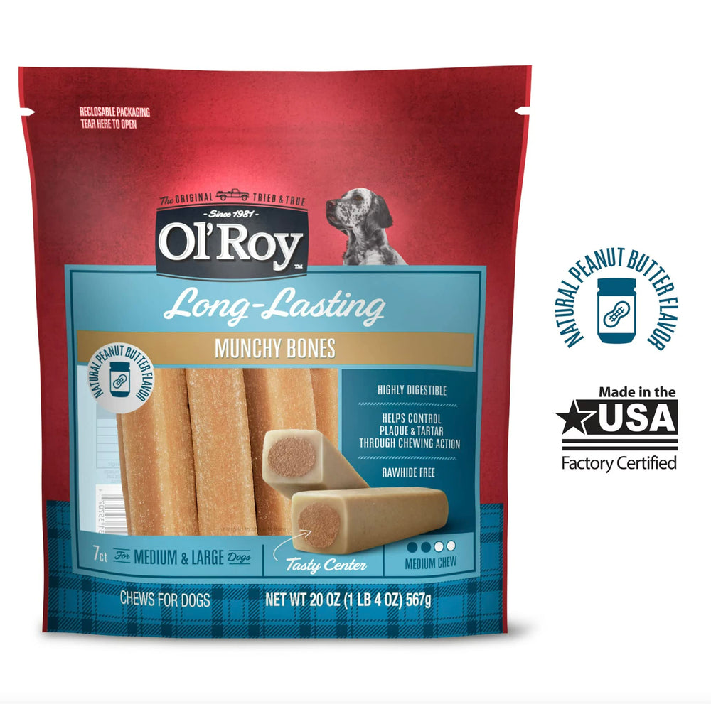 Perro disfrutando el snack Ol' Roy Munchy Hueso mantequilla de maní