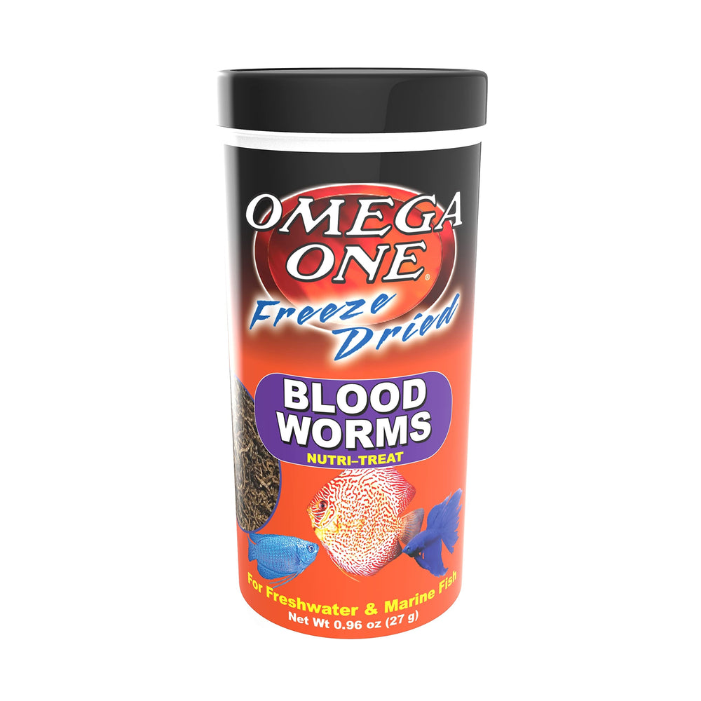 Omega One gusanos sangre congelados en empaque, opción proteica estable para peces.