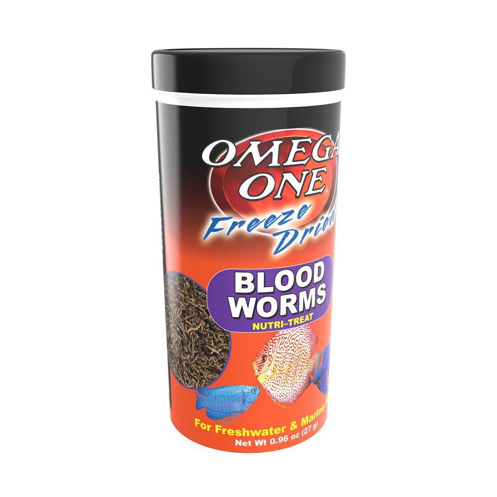Omega One gusanos sangre congelados, primer plano que destaca su textura rica en proteína.