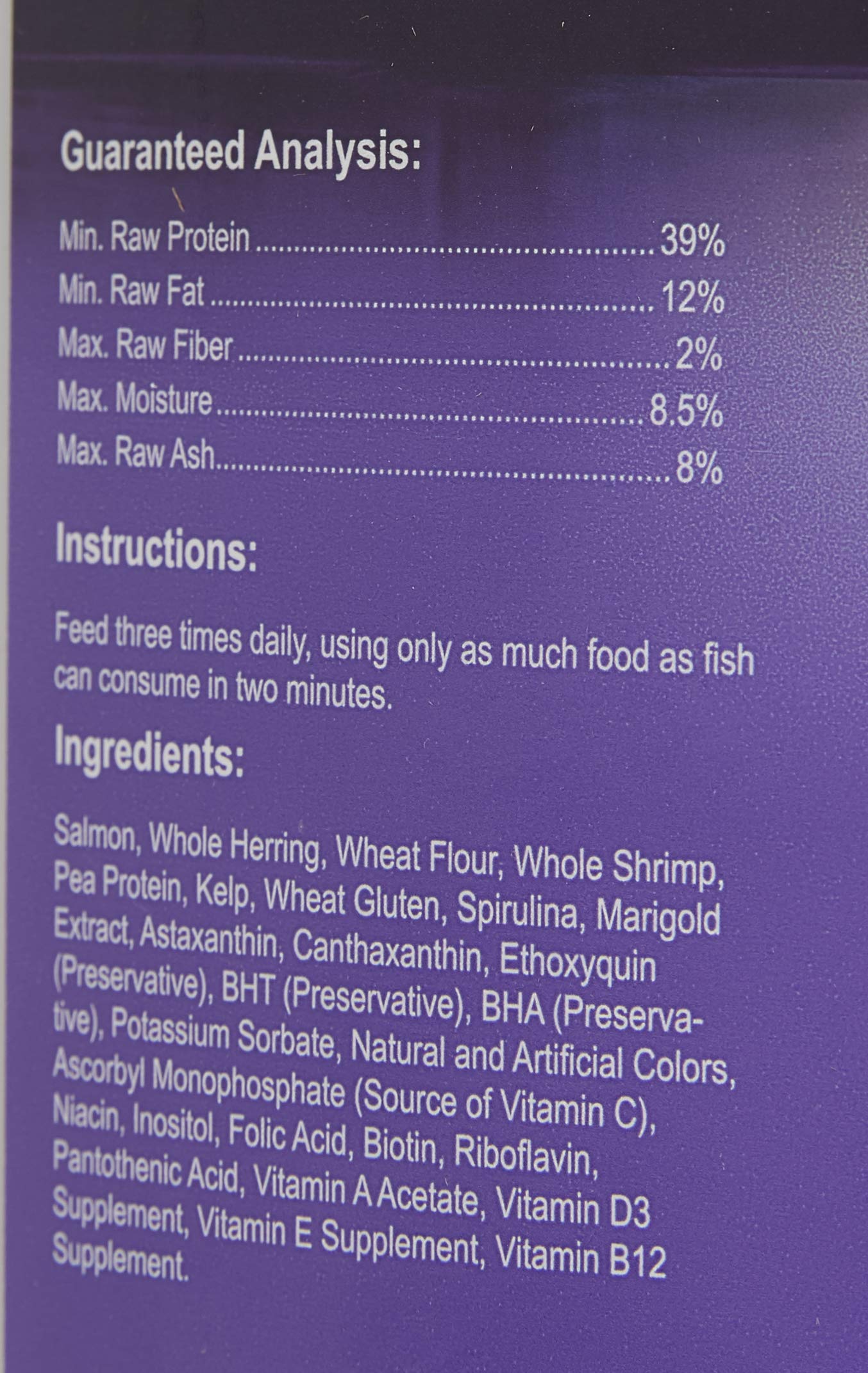 Omega One Hojuelas para cíclidos, se dispersan fácilmente en agua para alimentación suave.