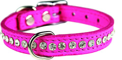 Collar OmniPet Signature en cuero rosa con cristales, ideal para paseos elegantes.
