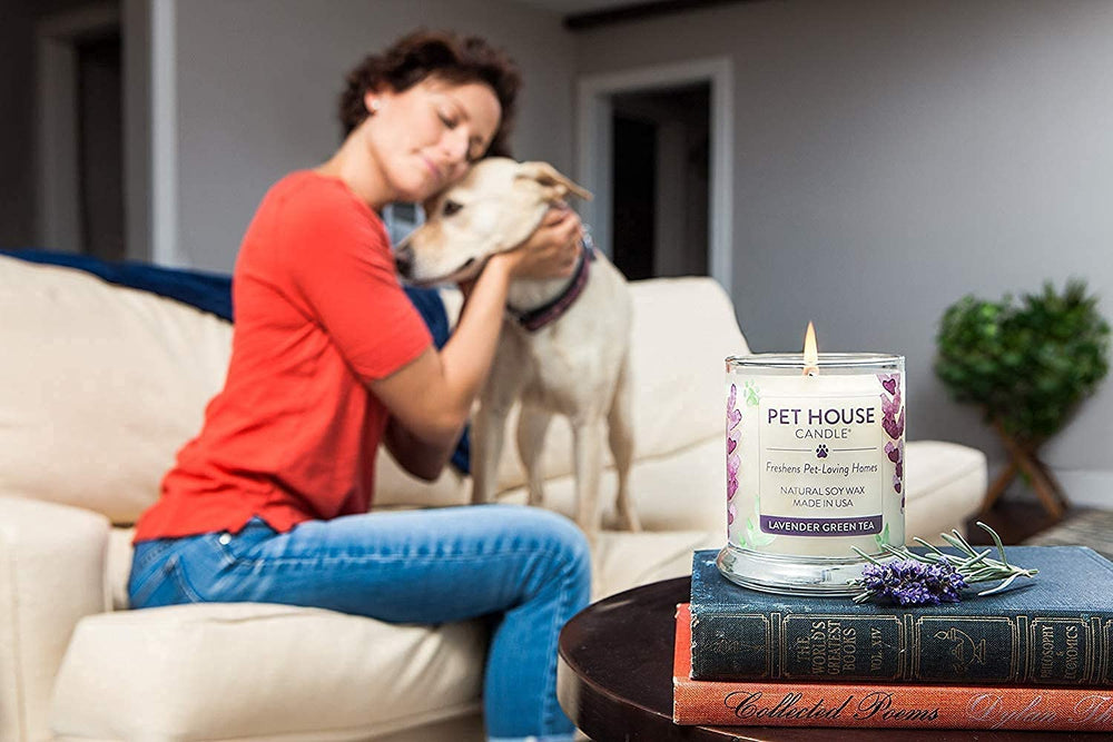 Aroma relajante de lavanda en vela One Fur All.