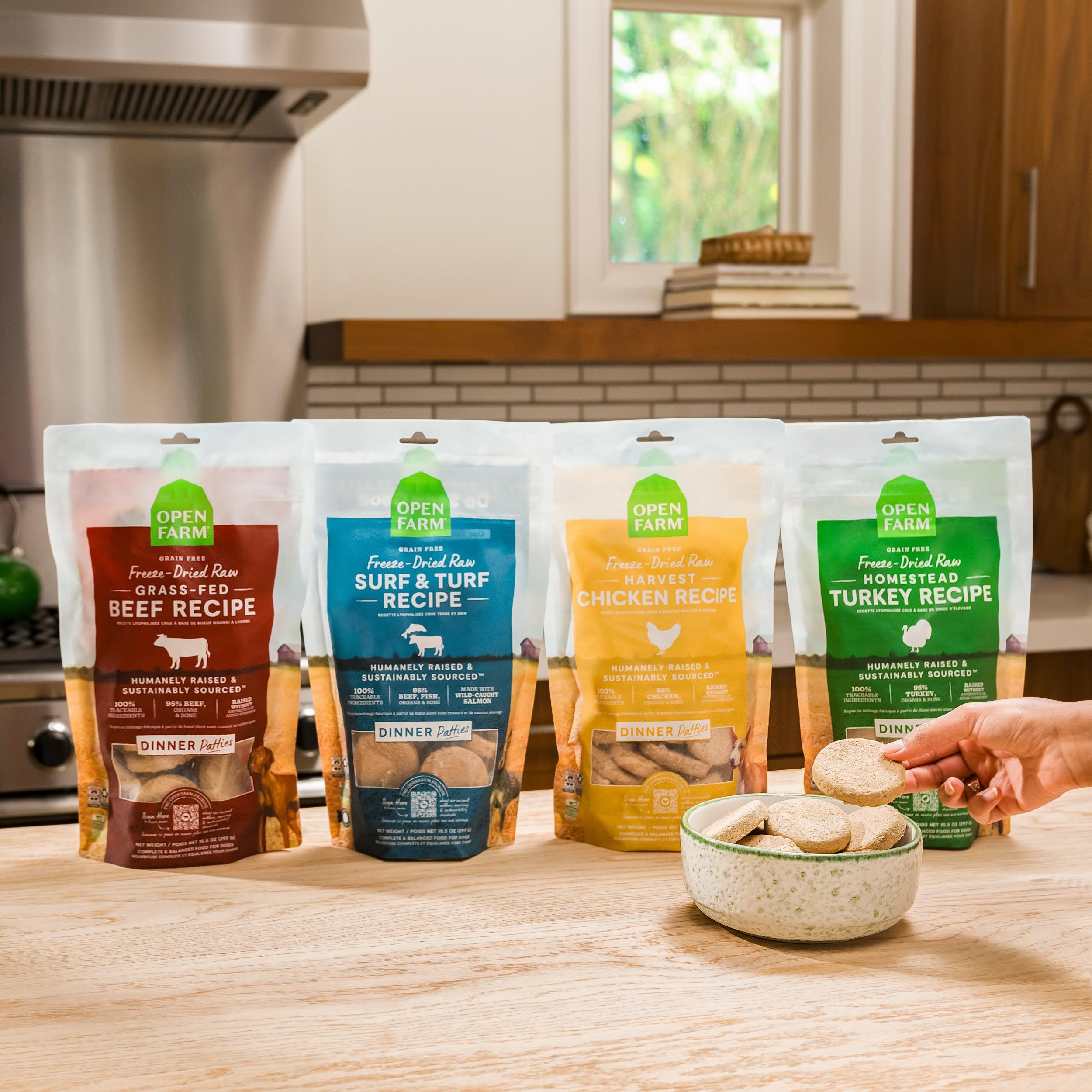 Open Farm variedad de tamaños para perros pequeños y grandes, practicidad en la alimentación.