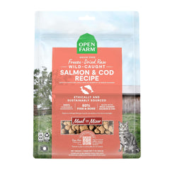 Open Farm mordiscos liofilizados de salmón y bacalao para dieta completa y sabrosa.