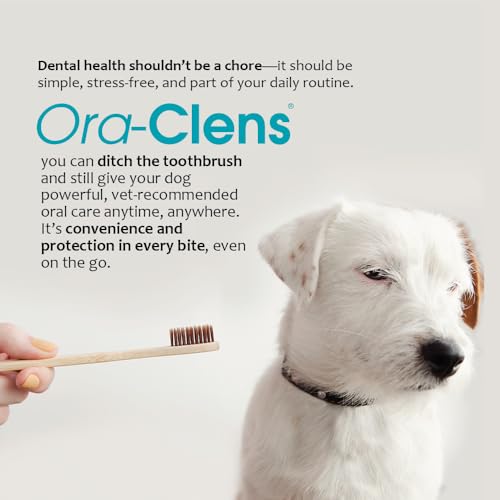 Ora-Clens aliento fresco para perros pequeños al morder el snack enzimático.