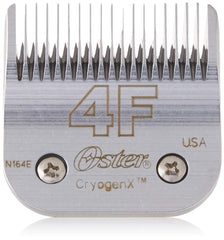 Hoja desmontable Oster CryogenX 4F para un corte preciso en perros.