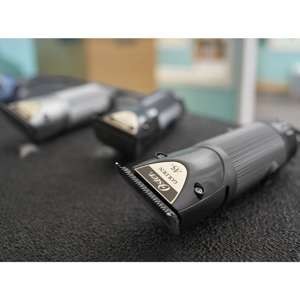 Oster Golden A5 carcasa-resistente-mordidas para uso diario seguro.