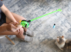 Our Pets Go Fish varita-para-gatos: ejercicio físico en interiores