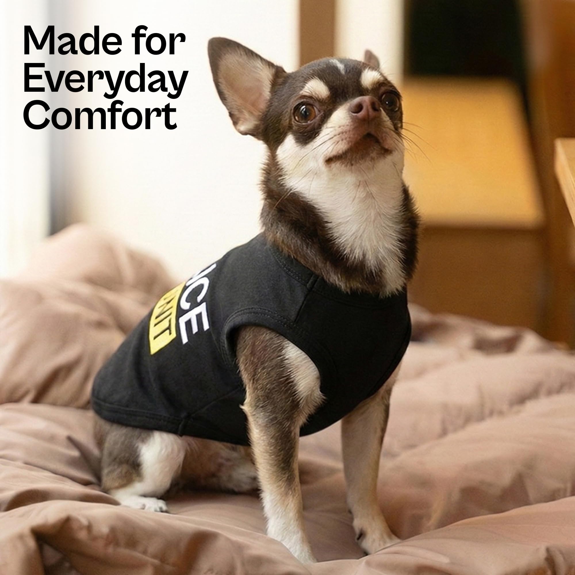 Camiseta Parisian Pet diseño policial para paseos y fotos.