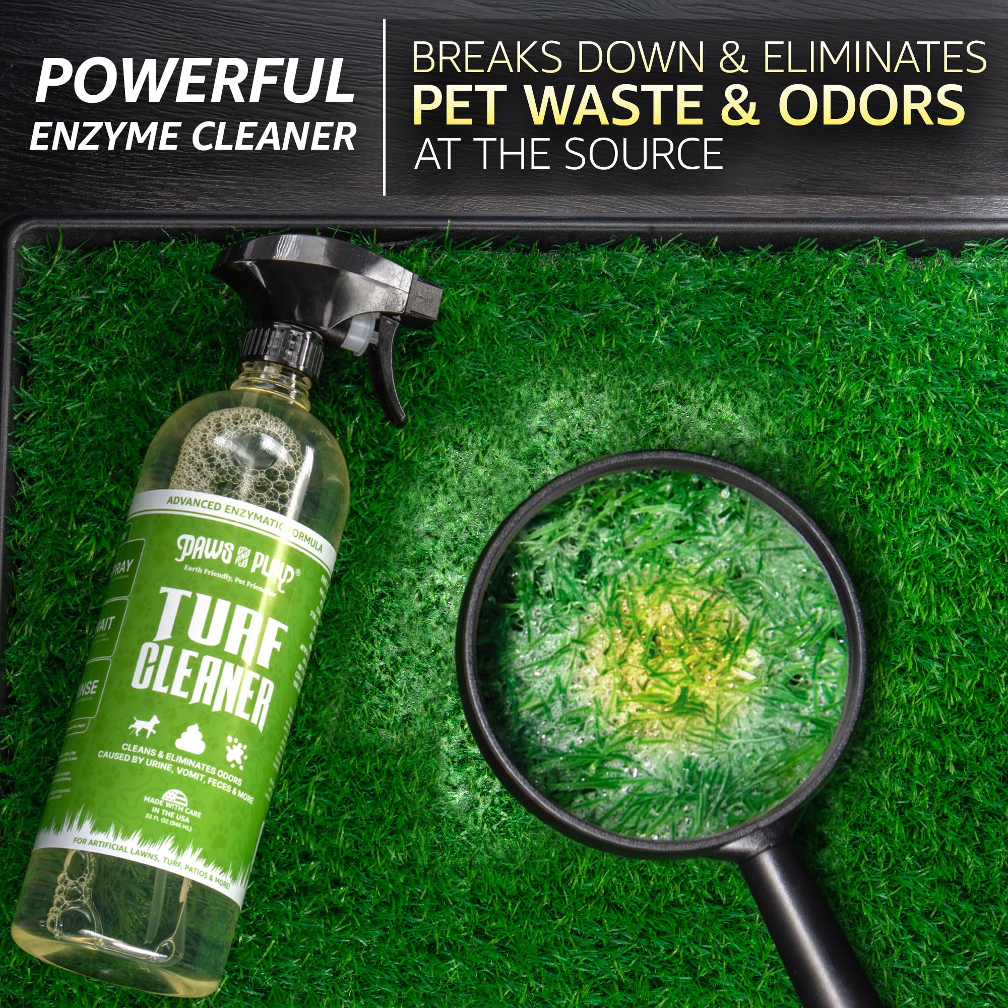 Rociado de Paws and Play sobre cesped artificial para desodorizar.