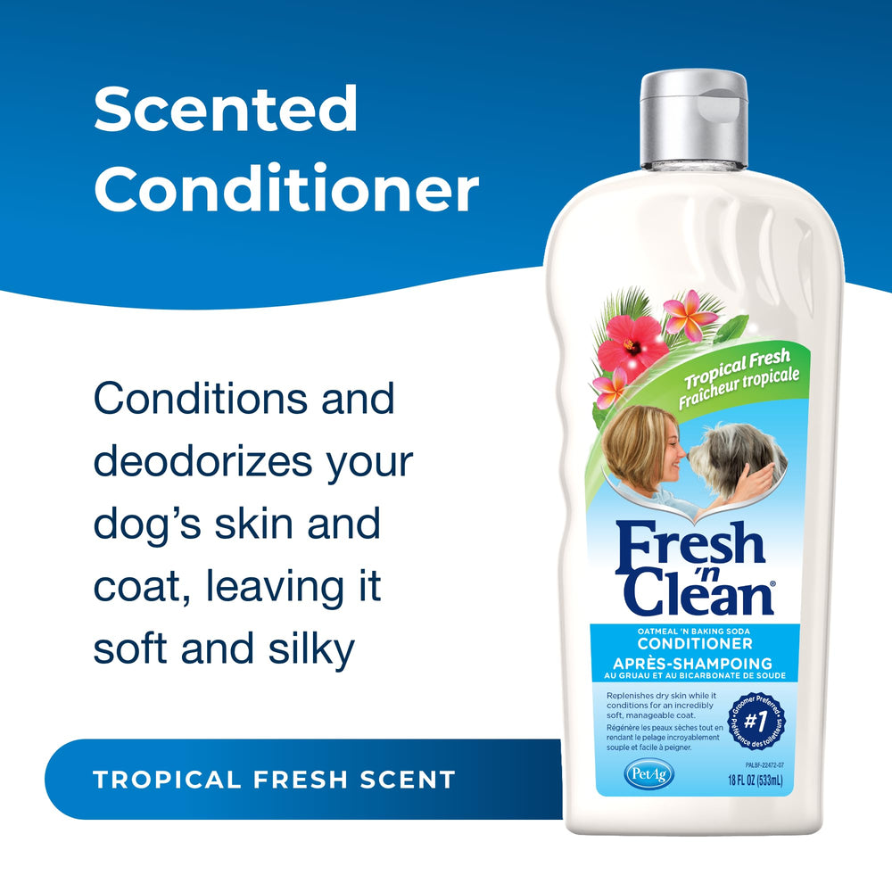 Aplicación del acondicionador PetAg Fresh ’n Clean en perros tras el baño