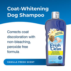 PetAg Fresh ’n Clean Snowy-Coat Shampoo aplicación en lomo para lavado suave.