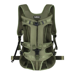 PetBonus frente portaperro en verde militar, ideal para paseos y rutas al aire libre