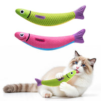 PetBusy pez de juguete suave con hierba gatera para juego activo.
