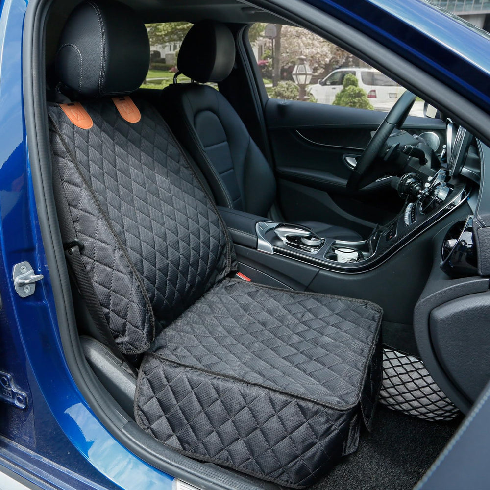 PETICON funda frontal con bolsillo grande facilita acceso a accesorios.