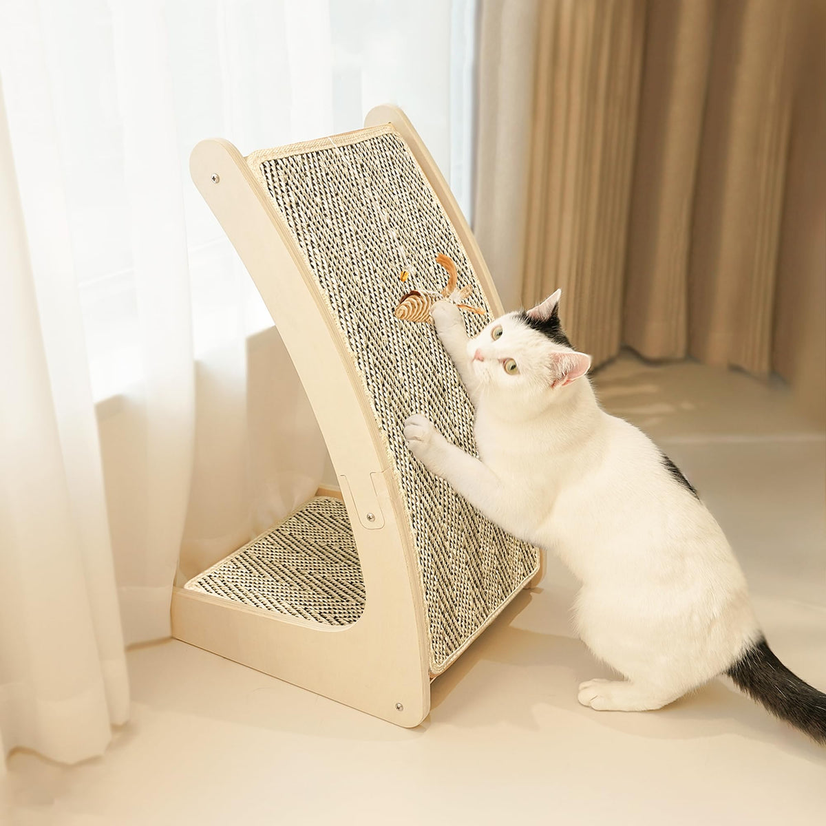 Rascador PETKARAY de sisal curvo para suelo, ideal para ejercicio de las uñas.
