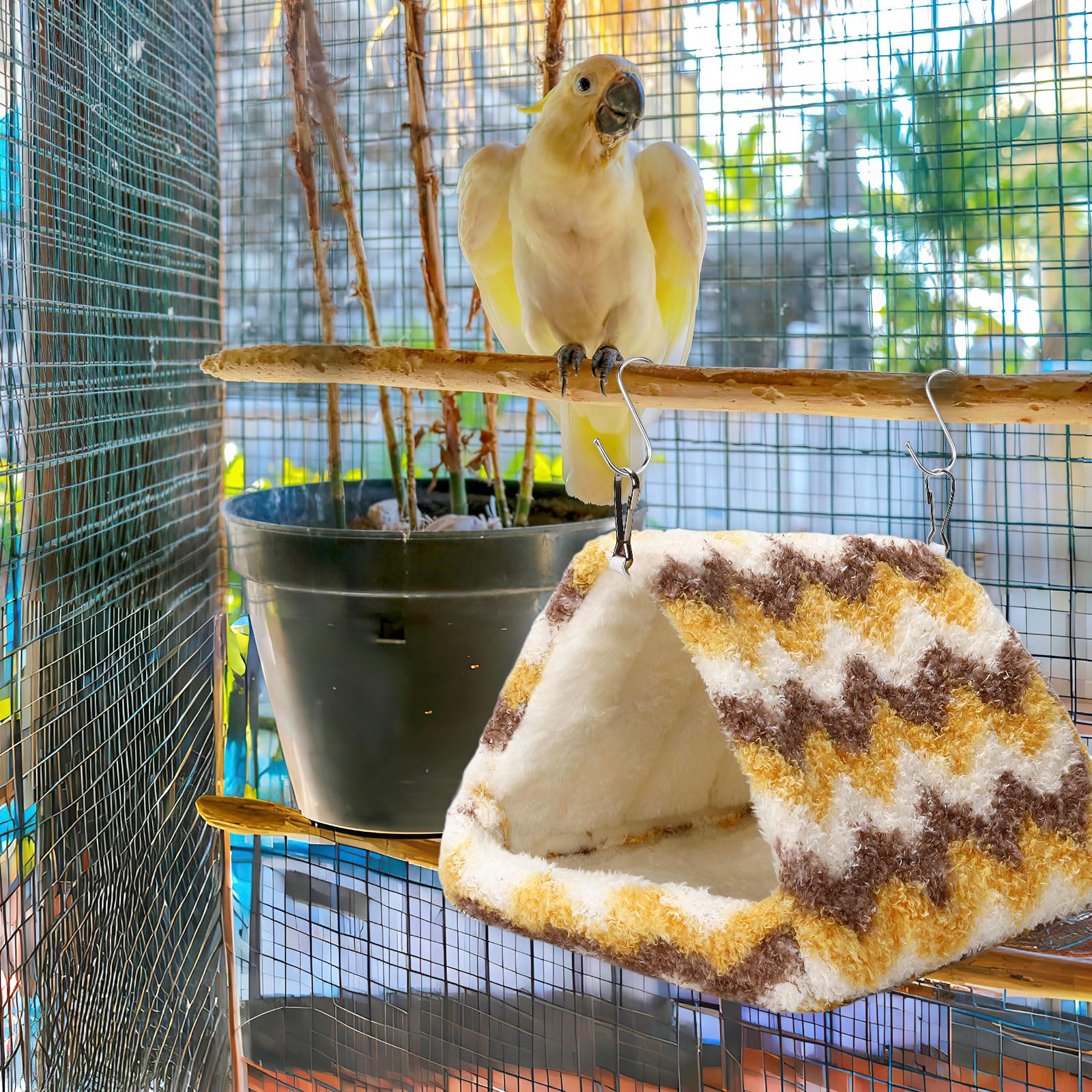 Nido cálido PETKNOWS para uso invernal, mantiene a las aves cómodas.